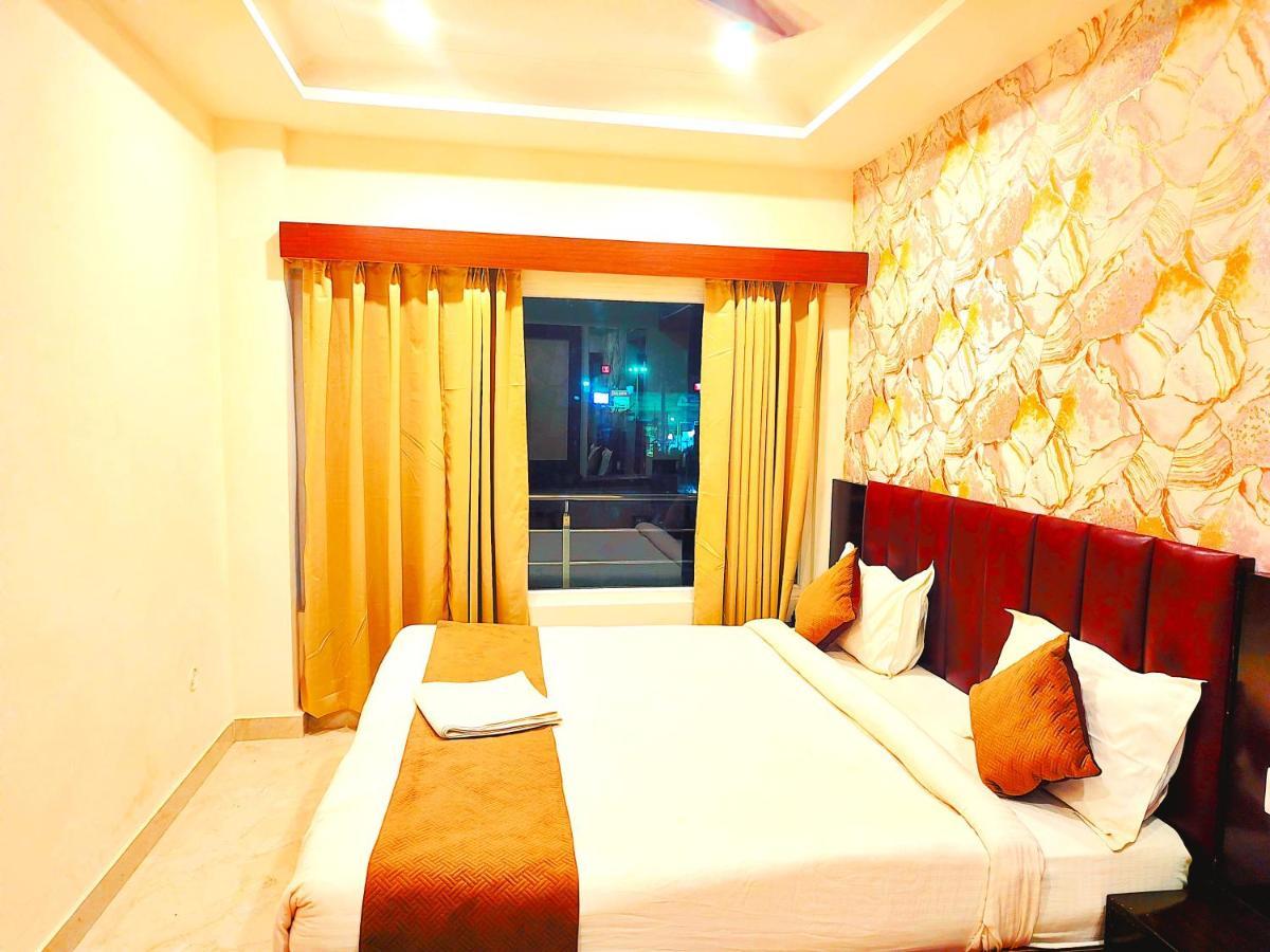 Neelkanth Hotel Ayodhya Εξωτερικό φωτογραφία